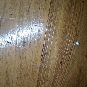 14K gold and diamond flower necklace